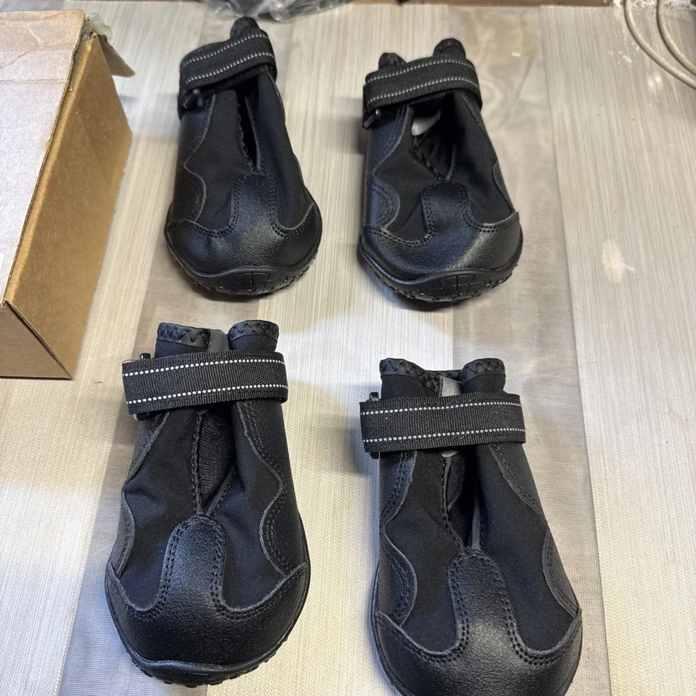 Versa Vine Dog Shoes Size XL Waterproof Anti Slip Pet Boots Black Set of 4‎